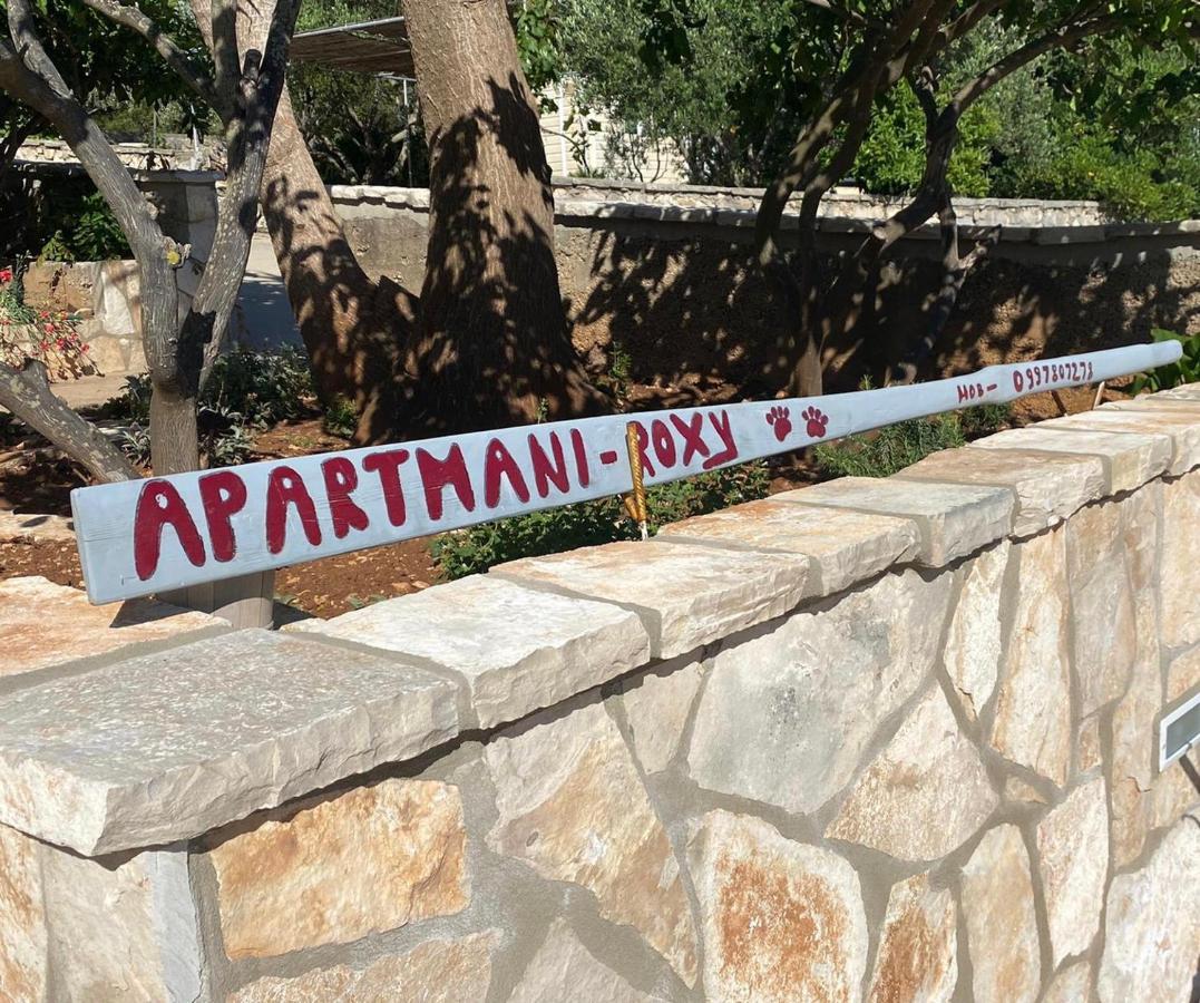 Apartmani Roxy Lovište Dış mekan fotoğraf